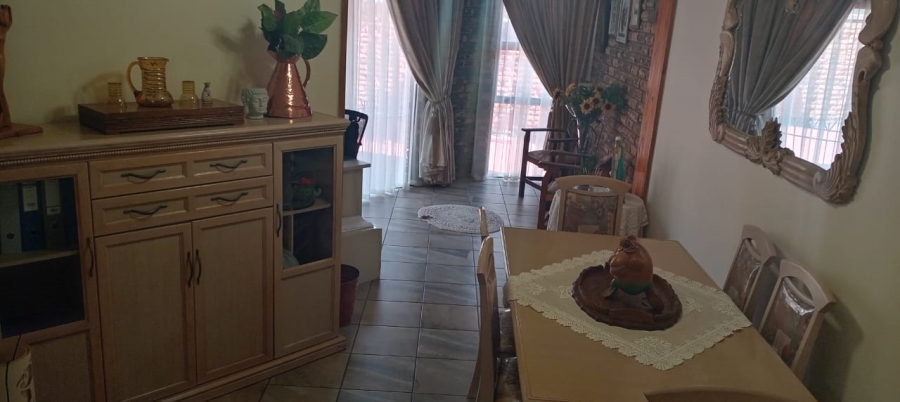 3 Bedroom Property for Sale in Safari Gardens North West